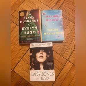 Taylor Jenkins Reid Books!